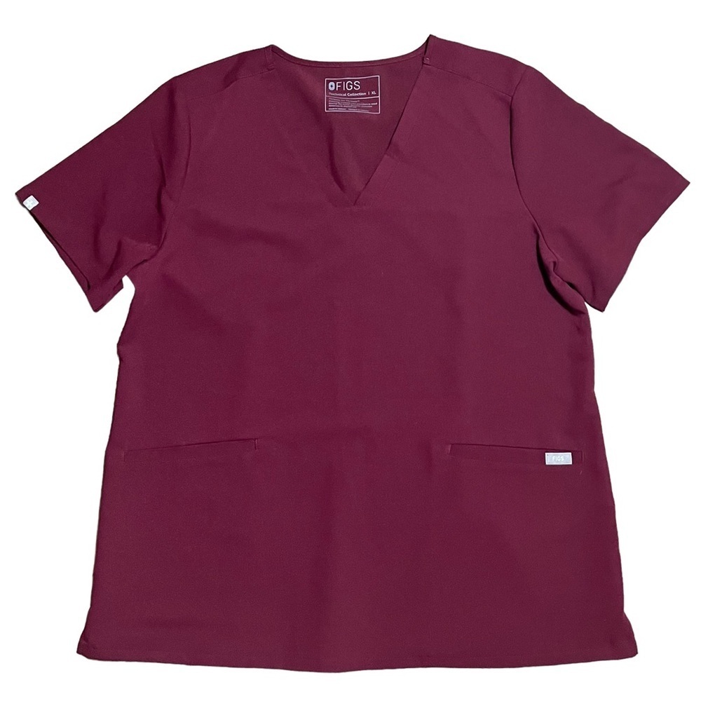 💜❤️FIGS Casma™ Three-Pocket Scrub Top. Burgundy. Size XL. EUC